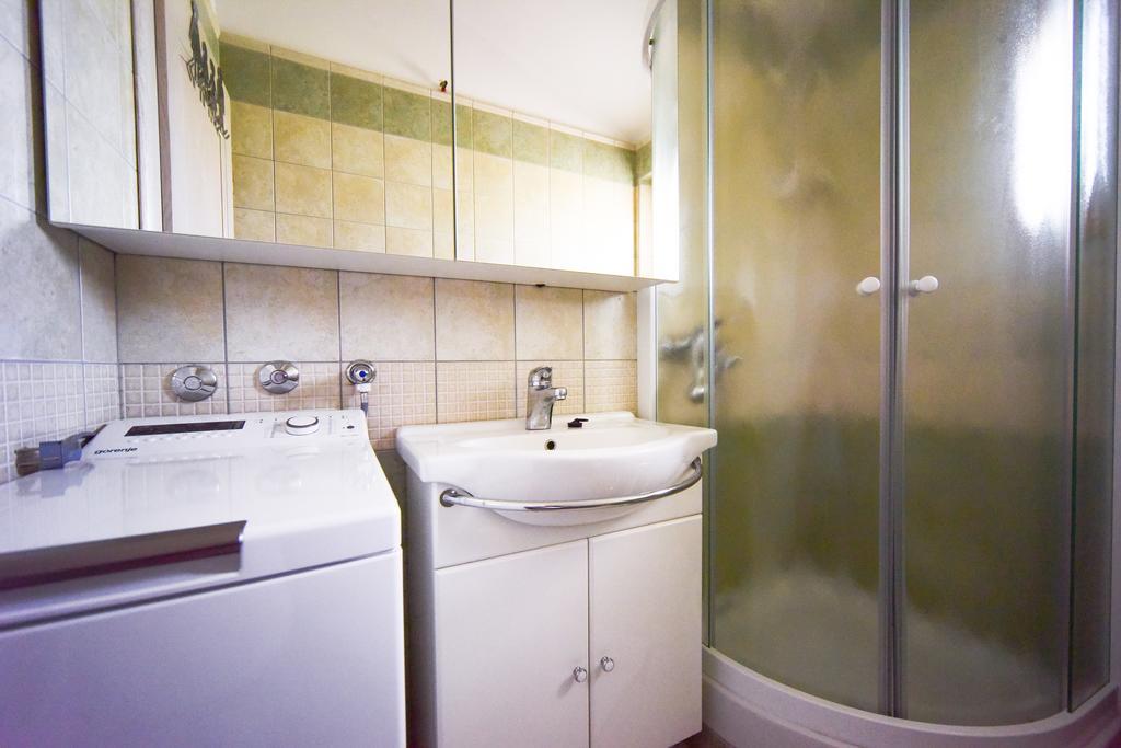 Apartments Villa Perla Rovanjska Habitación foto