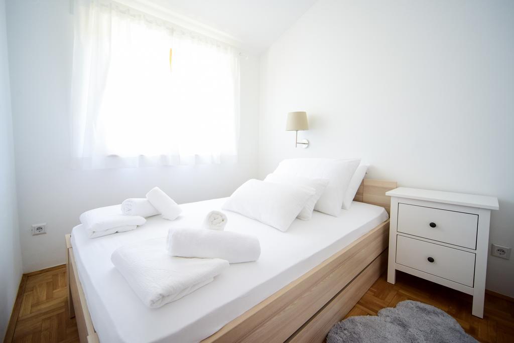 Apartments Villa Perla Rovanjska Habitación foto