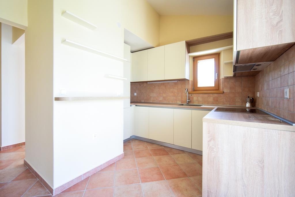 Apartments Villa Perla Rovanjska Habitación foto