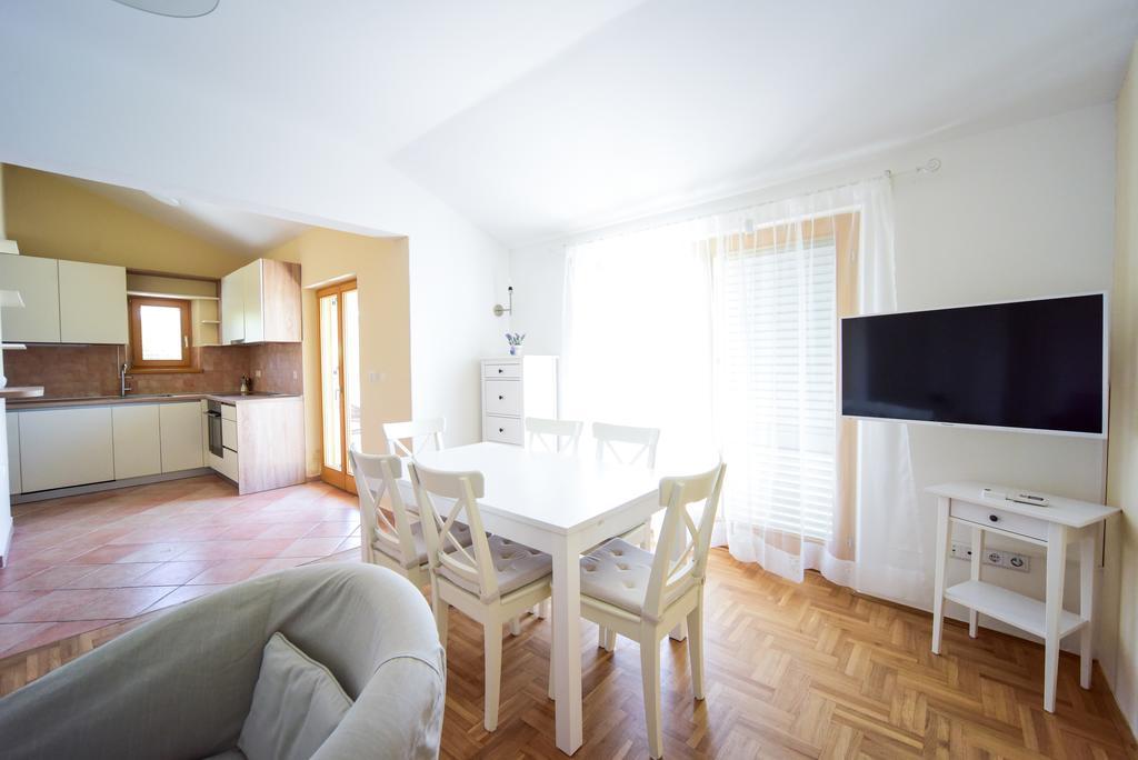 Apartments Villa Perla Rovanjska Habitación foto